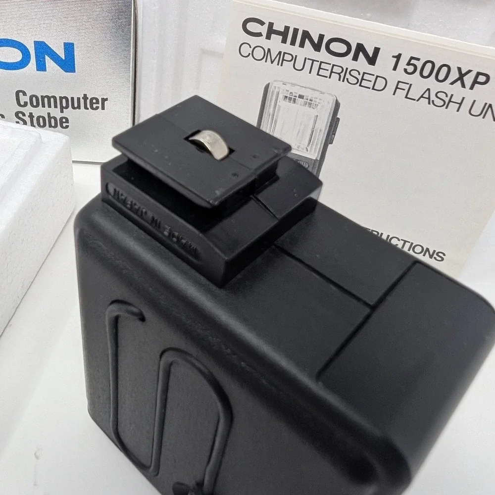 Chinon 1500XP Computer Auto-Electronic Strobe Flash Unit with Box & Manual